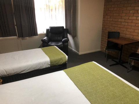 National Hotel Complex Bendigo - Accommodation Sunshine Coast 3