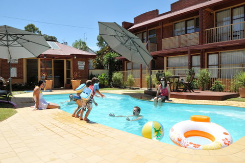 National Hotel Complex Bendigo - Accommodation Sunshine Coast 12