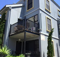 At the beach apartments - Accommodation Sunshine Coast