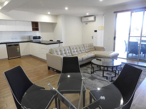 Phillip Island Towers - Accommodation Sunshine Coast 4