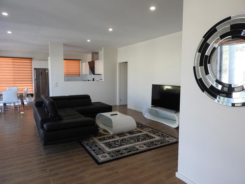 Phillip Island Towers - Accommodation Sunshine Coast 15