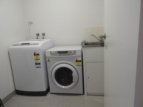 Phillip Island Towers - Accommodation Sunshine Coast 12