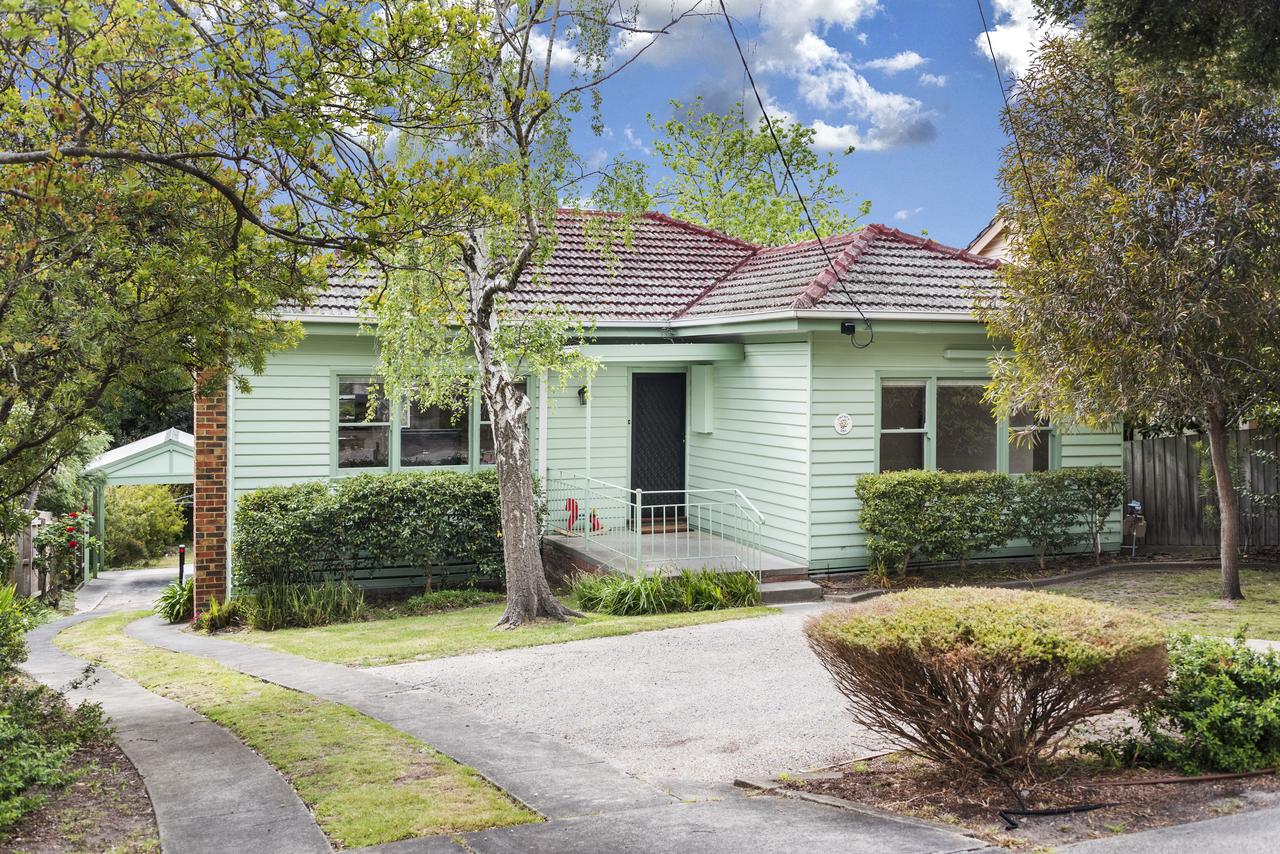 Laburnum VIC Accommodation Sunshine Coast