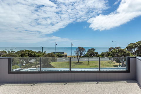 Blairgowrie Apartment 2 - On The Beach - Accommodation Sunshine Coast 11
