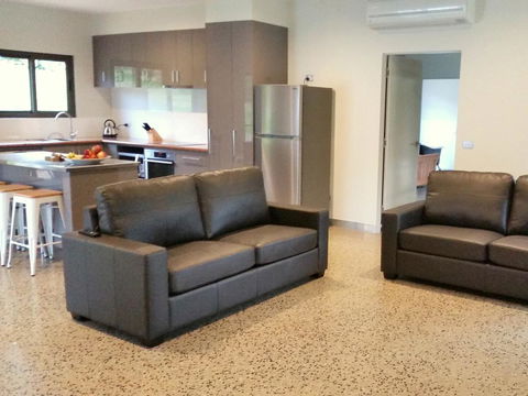 3 Bells Alpine Cottage - Accommodation Sunshine Coast 16