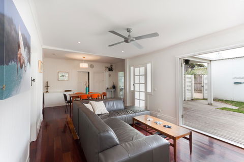 Sorrento Beach House - Perfect Spot And NEW Pool - Accommodation Sunshine Coast 9