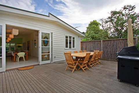 Sorrento Beach House - Perfect Spot And NEW Pool - Accommodation Sunshine Coast 4