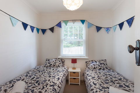 Sorrento Beach House - Perfect Spot And NEW Pool - Accommodation Sunshine Coast 14