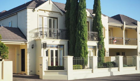 Beechwood Apartment - Accommodation Sunshine Coast 0