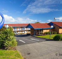 Blue Whale Motor Inn  Apartments - Accommodation Sunshine Coast