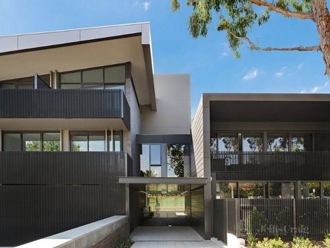 Camberwell Burke Road Apartment - Accommodation Sunshine Coast 13
