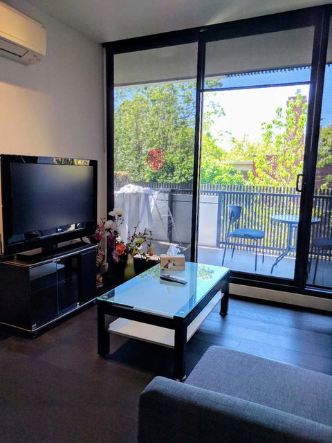 Camberwell Burke Road Apartment - Accommodation Sunshine Coast 6
