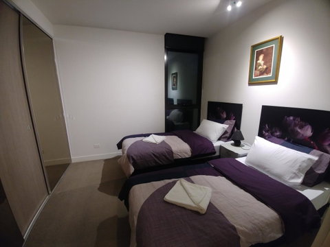 Camberwell Burke Road Apartment - Accommodation Sunshine Coast 7