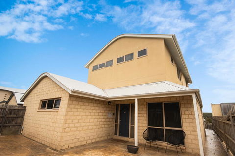 The Pitch - Accommodation Sunshine Coast 35