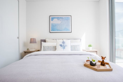 Docklands Waterfront Luxury Villa - Accommodation Sunshine Coast 13
