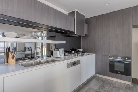 Docklands Waterfront Luxury Villa - Accommodation Sunshine Coast 31