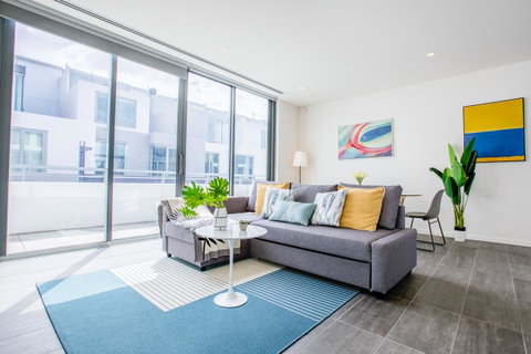 Docklands Waterfront Luxury Villa - Accommodation Sunshine Coast 4