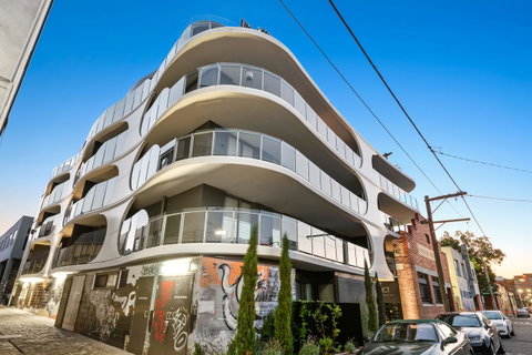 District Apartments Fitzroy - Accommodation Sunshine Coast 0