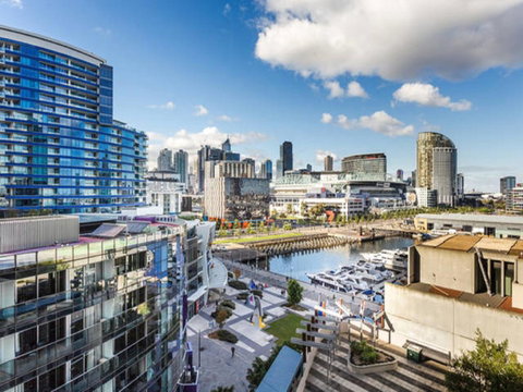 Dockland Kings Lucky 805 - Accommodation Sunshine Coast 0