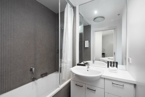 Dockland Kings Lucky 805 - Accommodation Sunshine Coast 3