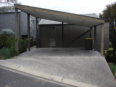 Lorne Holiday House - Accommodation Sunshine Coast 13
