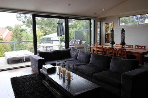 Lorne Holiday House - Accommodation Sunshine Coast 1