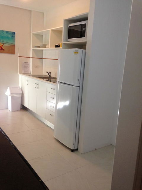 Chez Noosa Resort Motel - Accommodation Sunshine Coast 0