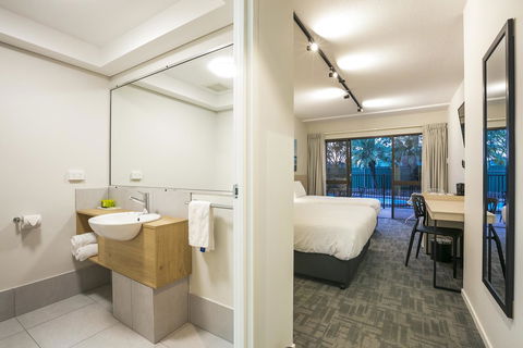 Nightcap At Kawana Waters Hotel - Accommodation Sunshine Coast 25