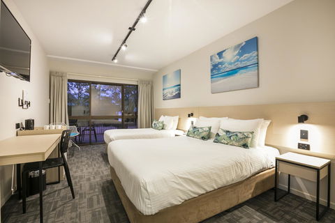 Nightcap At Kawana Waters Hotel - Accommodation Sunshine Coast 11