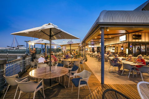 Nightcap At Kawana Waters Hotel - Accommodation Sunshine Coast 20
