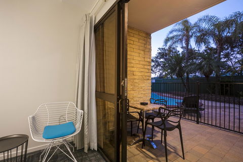 Nightcap At Kawana Waters Hotel - Accommodation Sunshine Coast 12