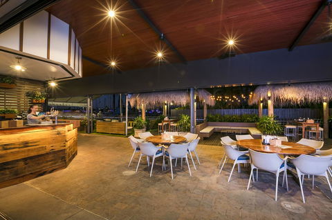 Nightcap At Kawana Waters Hotel - Accommodation Sunshine Coast 7