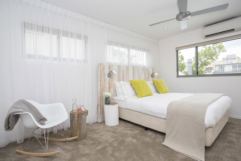 10 Hastings Street Motel - Accommodation Sunshine Coast 2
