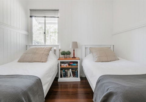 Lake Weyba Noosa Lodge & Kangaroos - Accommodation Sunshine Coast 10