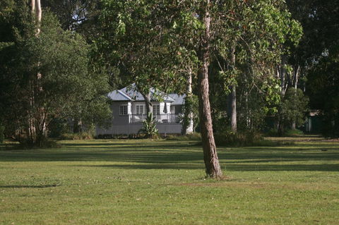 Lake Weyba Noosa Lodge & Kangaroos - Accommodation Sunshine Coast 30