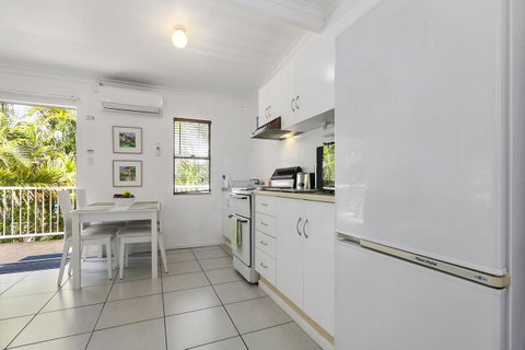 Beachcomber Peregian Beach - Accommodation Sunshine Coast 9