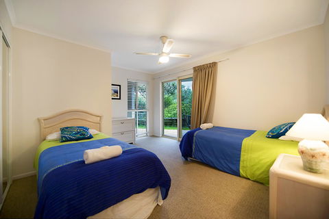 Whale Watch Ocean Beach Resort - Accommodation Sunshine Coast 6