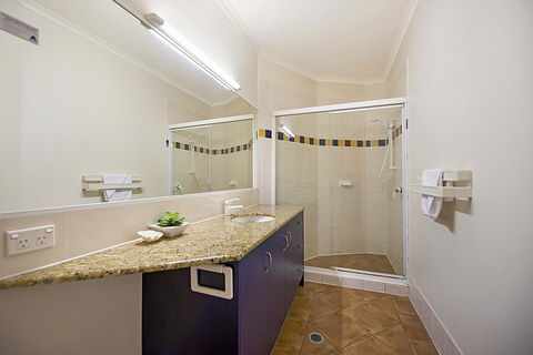Whale Watch Ocean Beach Resort - Accommodation Sunshine Coast 12