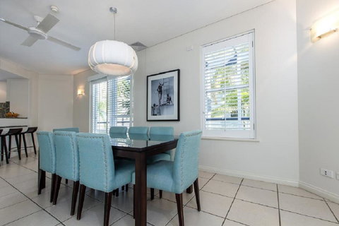 Emerald Noosa - Accommodation Sunshine Coast 17