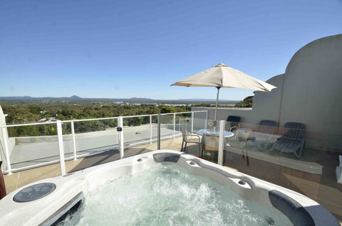 Noosa Hill Resort - Accommodation Sunshine Coast 1