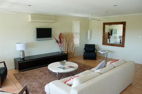 Myuna Holiday Apartments - Accommodation Sunshine Coast 26