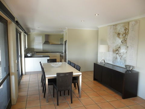 Myuna Holiday Apartments - Accommodation Sunshine Coast 32