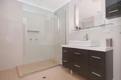 Myuna Holiday Apartments - Accommodation Sunshine Coast 20