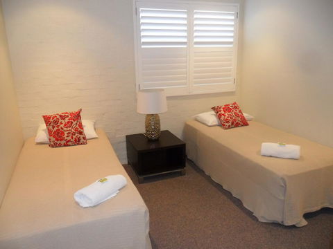 Myuna Holiday Apartments - Accommodation Sunshine Coast 36
