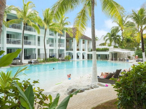 Beach Club Port Douglas Luxury Apartments - Accommodation Sunshine Coast 0