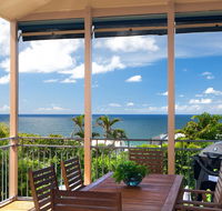 Jolly Roger's Beach House - Accommodation Sunshine Coast