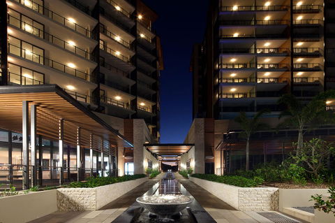Oaks Redcliffe Mon Komo Suites - Accommodation Sunshine Coast 1
