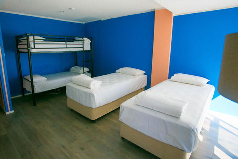 Rainbow Bay Backpackers - Accommodation Sunshine Coast 10