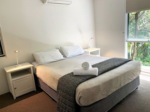 The Hastings Beach Houses - Accommodation Sunshine Coast 4