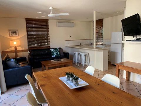 The Hastings Beach Houses - Accommodation Sunshine Coast 13